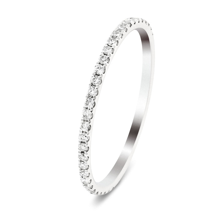 Anillo de media eternidad con 32 piedras y diamantes G/SI de 0,17 quilates en platino