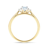 Aguamarina 0.50ct Diamante 0.06ct Anillo de tres piedras 9k Oro amarillo