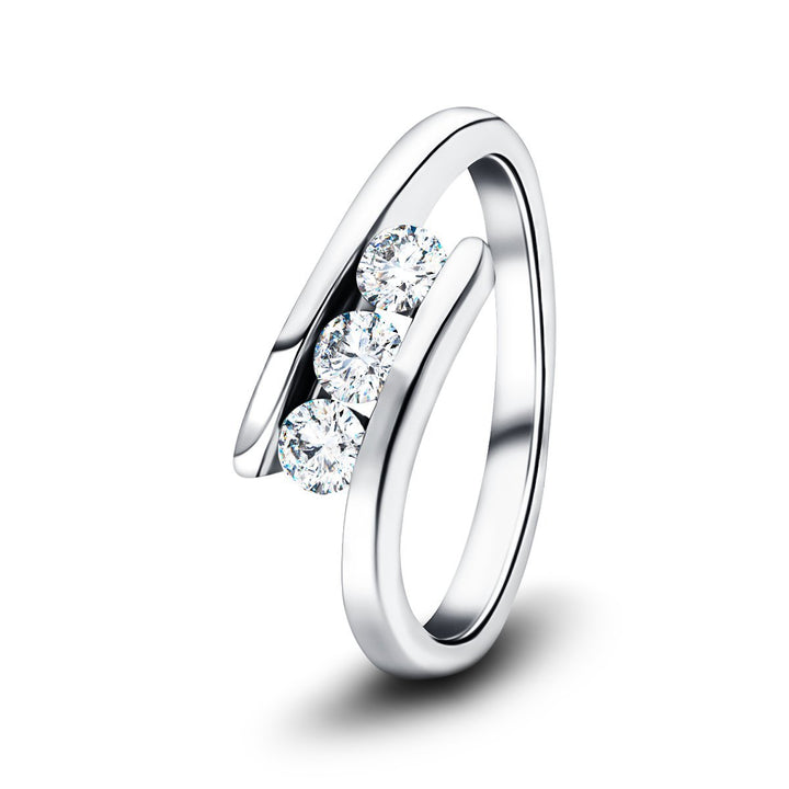 Channel Set Trilogy Crossover Ring 0.33ct Calidad G/SI en Platino
