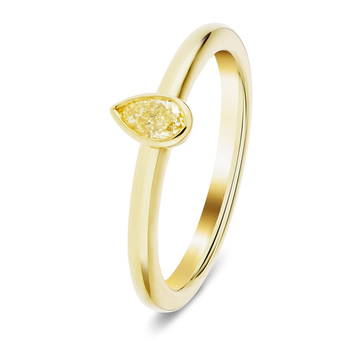 Anillo de compromiso con solitario de pera y diamante amarillo de 0,25 quilates en oro amarillo de 18 k