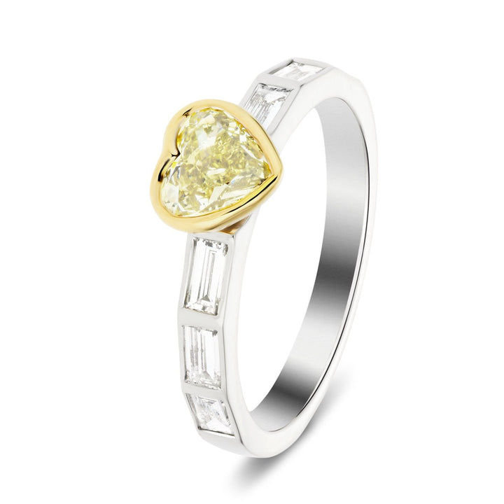 Anillo de compromiso de diamante amarillo baguette y corazón certificado 1.25ct Anillo Platino